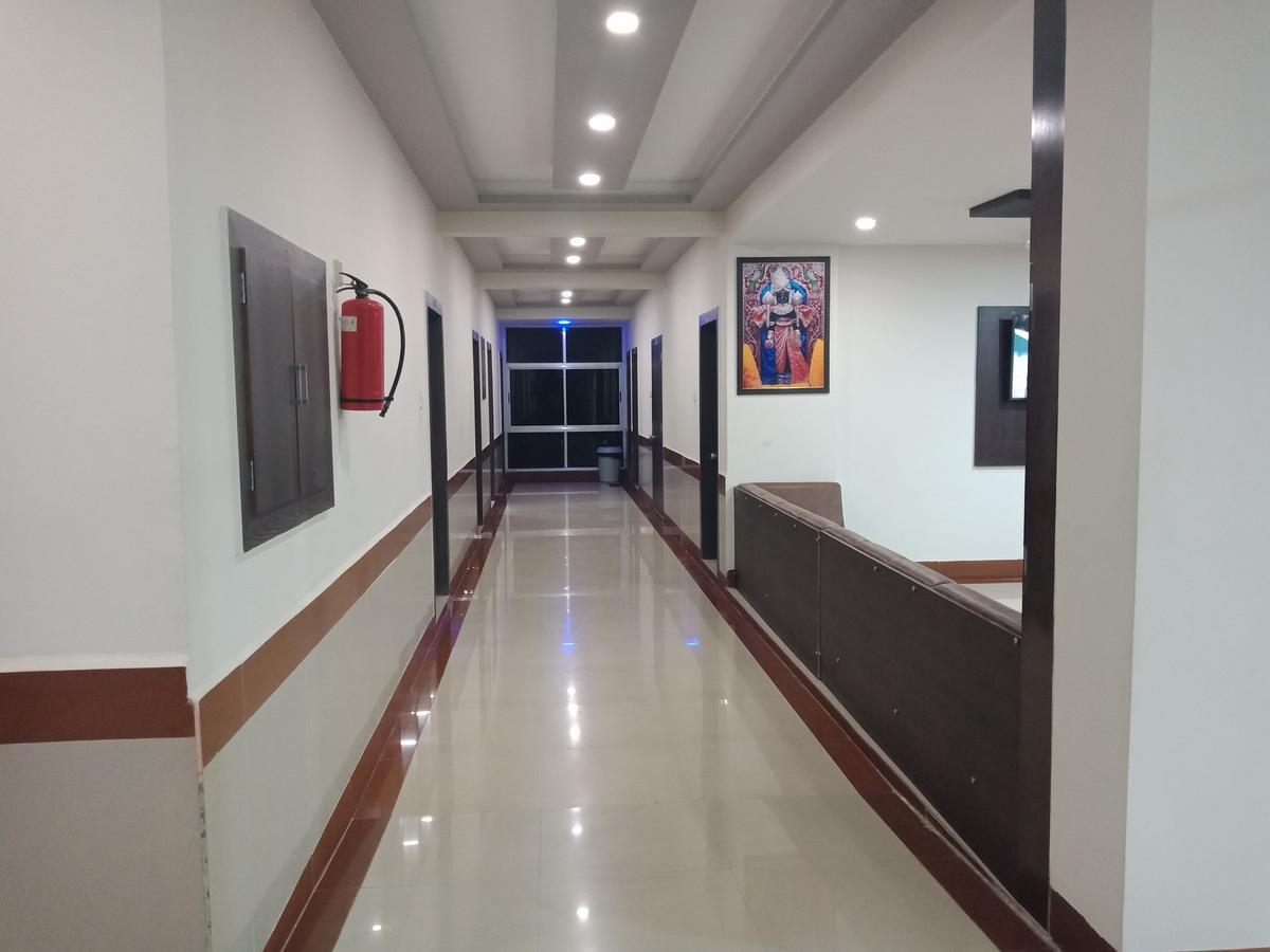 Hotel Nilay Dwarka  Exterior photo